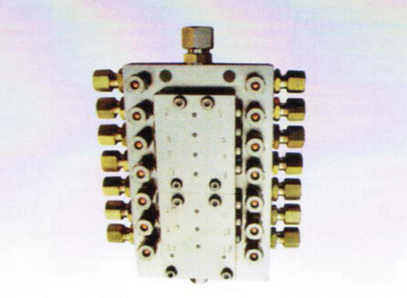 SGLL型雙聯(lián)油冷卻器(1.6MPa)